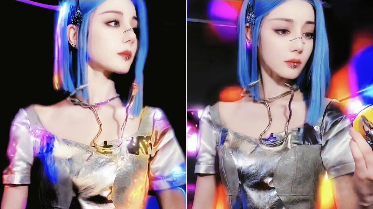 迪丽热巴蓝发机械姬美的超次元,大胆突破戴唇环,网友直呼杀疯了