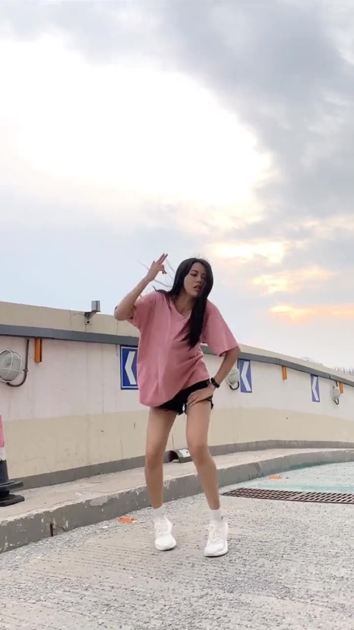 终于找到喜欢的天台了#crazy#4minute#泫雅