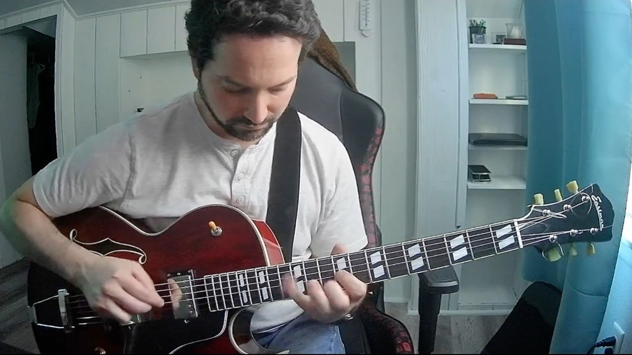 eastman ar372ce|厚腔爵士吉他性价比首选型号