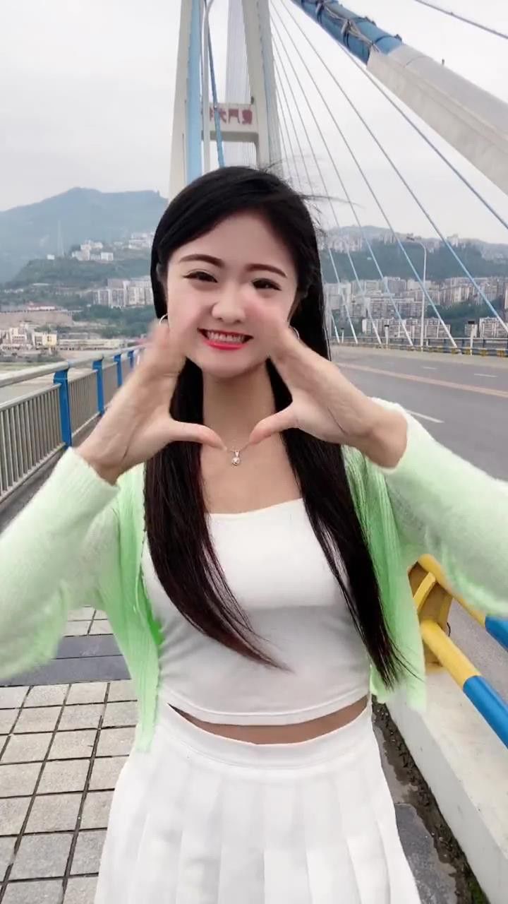 90后重庆人,如果你刷到我,我们认识一下吧,不管你是几零后#肉肉女孩