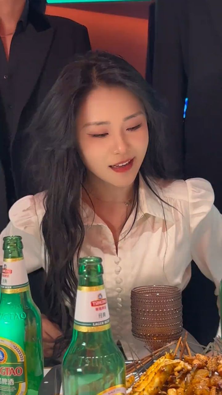 当东北酒蒙子整上外文歌.