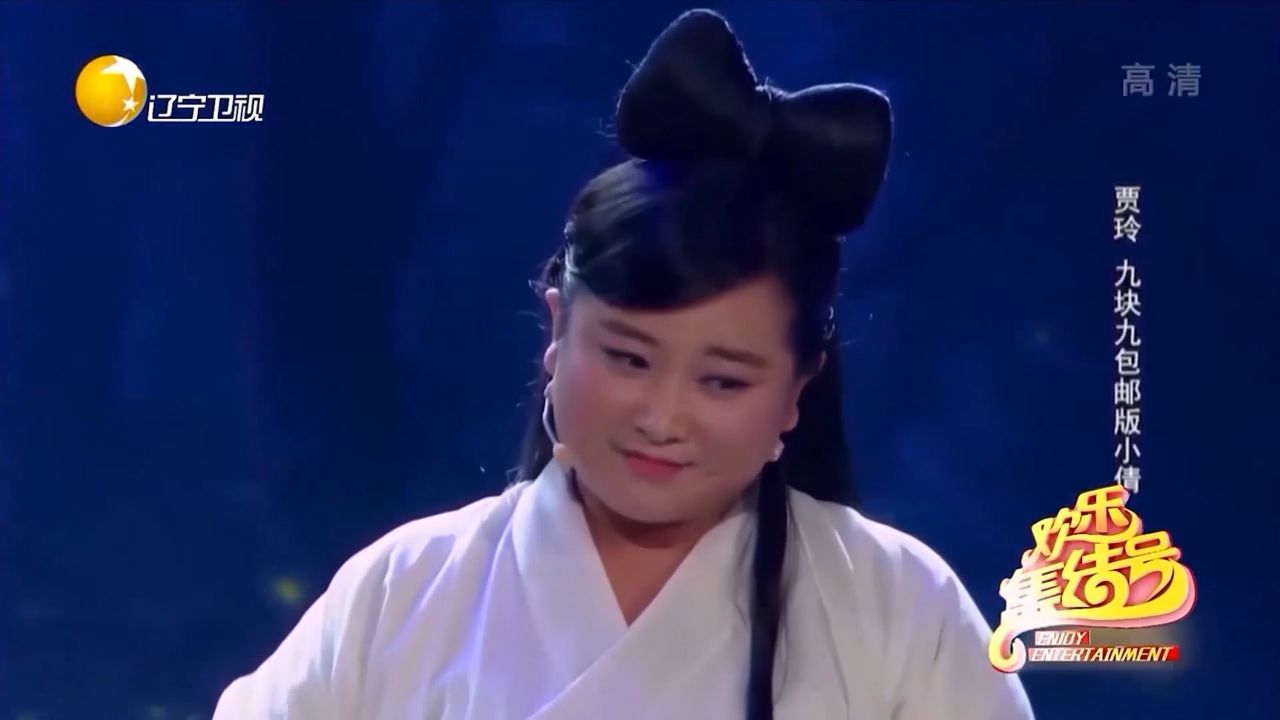 贾玲,张小斐小品《倩女幽魂》,这俩人同台无敌了,让人笑到抓狂
