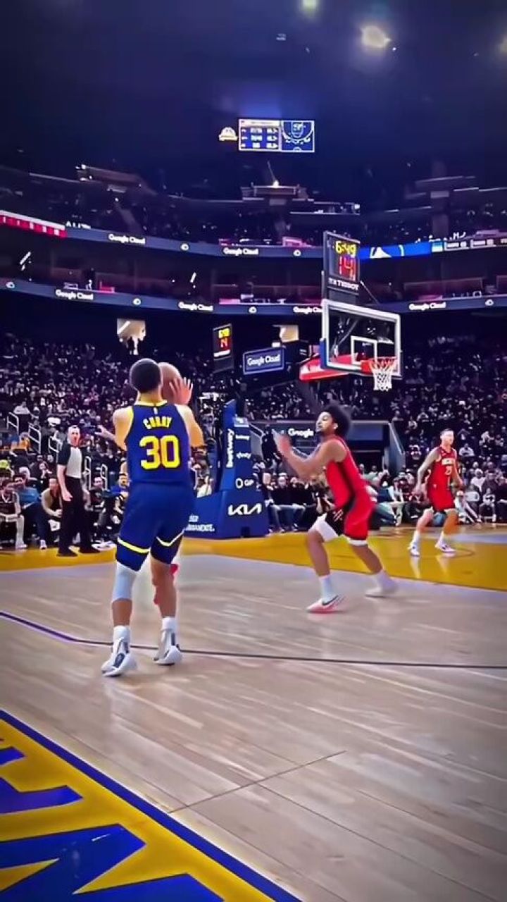 现场视角库里慢动作三分美如画,这才是nba的三分艺术!