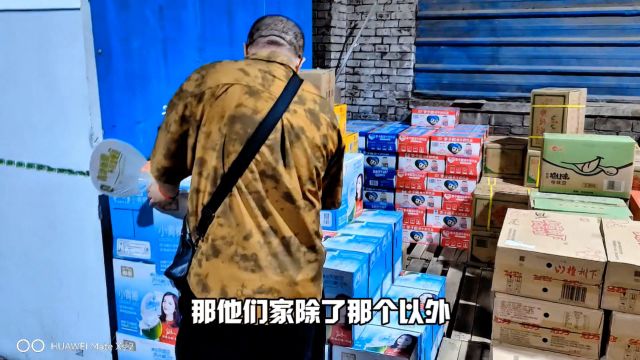 椰汁饮料批发货源在哪里找?实拍椰泰椰汁小青椰各规格都有的进货渠道