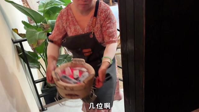 是家又温馨又好吃的炭火鸡煲 常州的餐饮品质是越来越棒嘞#同城美食 #美食vlog #常州 #鸡煲 #火锅