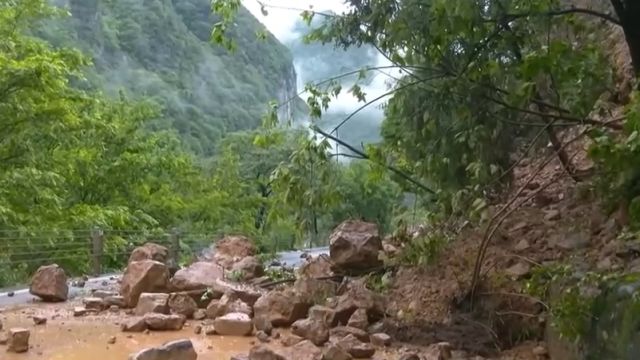 四川旺苍:强降雨致多处险情,紧急转移2300余人