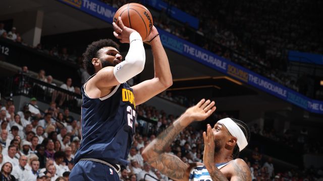 掘金vs森林狼五佳球 爱德华兹折叠隔扣技惊四座 穆雷神仙半场压哨三分球