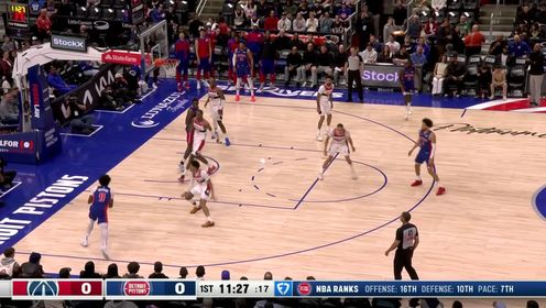 《NBA全场集锦》外线手感相当不错！哈里斯携手小哈达威开场连中两记外线三分