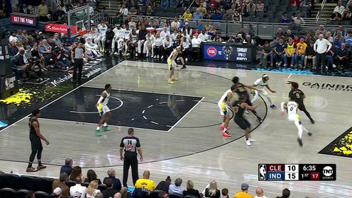 《NBA全场集锦》该我上场表演了 奥科罗对抗上篮强势砍下2+1顽强追分