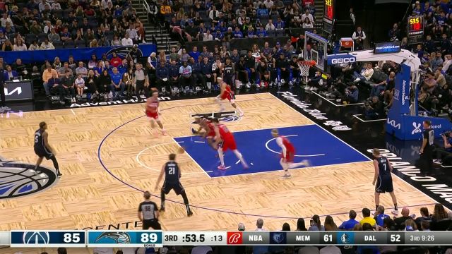 库利巴利死亡缠绕鬼手抢断 库兹马跟进补扣势大力沉