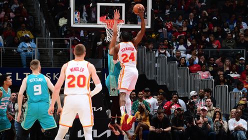 《TOP时刻》24日NBA十佳球 布里奇斯超远神仙三分球压哨入网 费尔南多泰山压顶无情隔扣