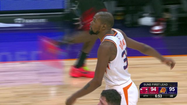 还是那个无解的进攻端大杀器 杜兰特末节率队完成23分逆转翻盘