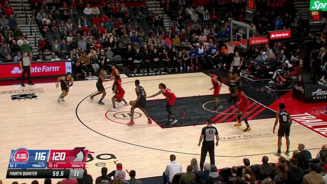 功夫不负有心人！坎宁安后撤步中距离+汤普森干拔重扣追平比分