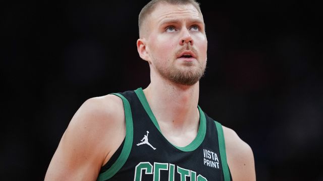 波尔津吉斯vs火箭集锦