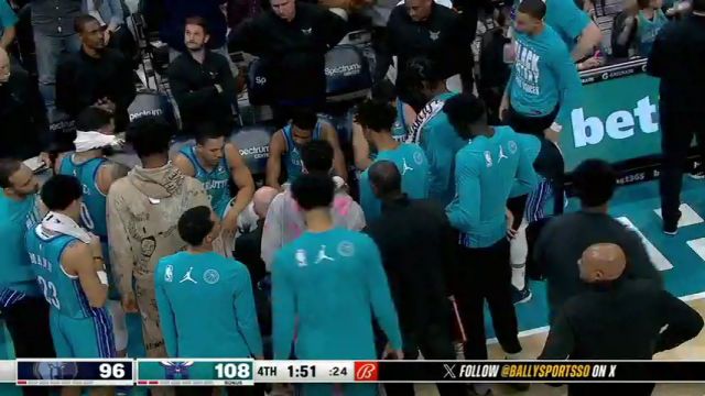 NBA常规赛：灰熊vs黄蜂第4节中文解说回放