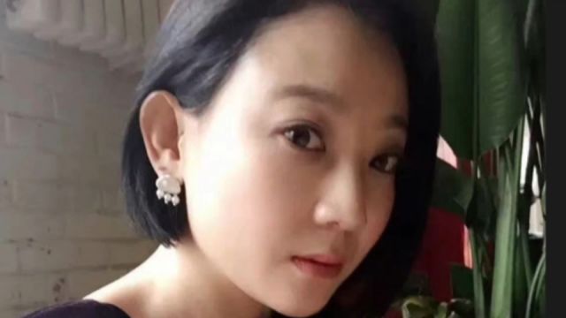 因死缓间谍老婆染香而争执!徐之明:明正实邪!储殷:离岸也爱国