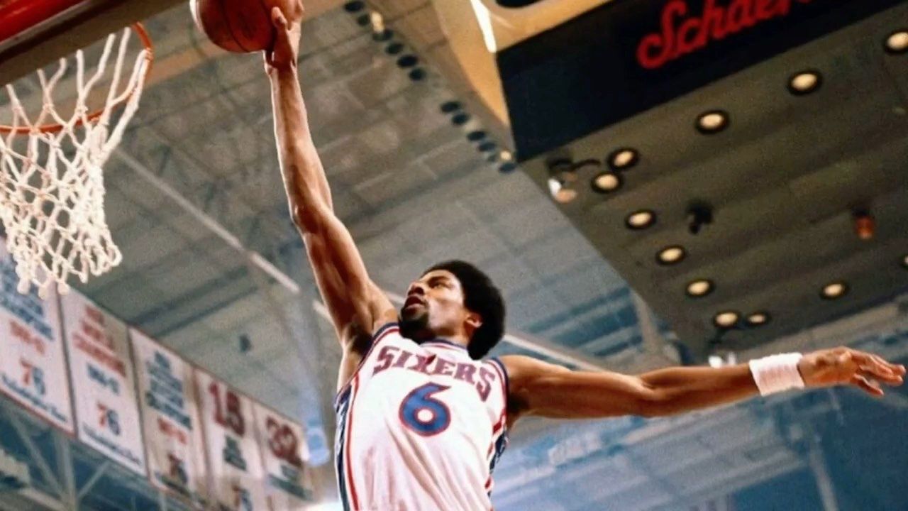 nba75大巨星职业生涯数据和荣誉:"初代飞人"j博士朱利叶斯欧文