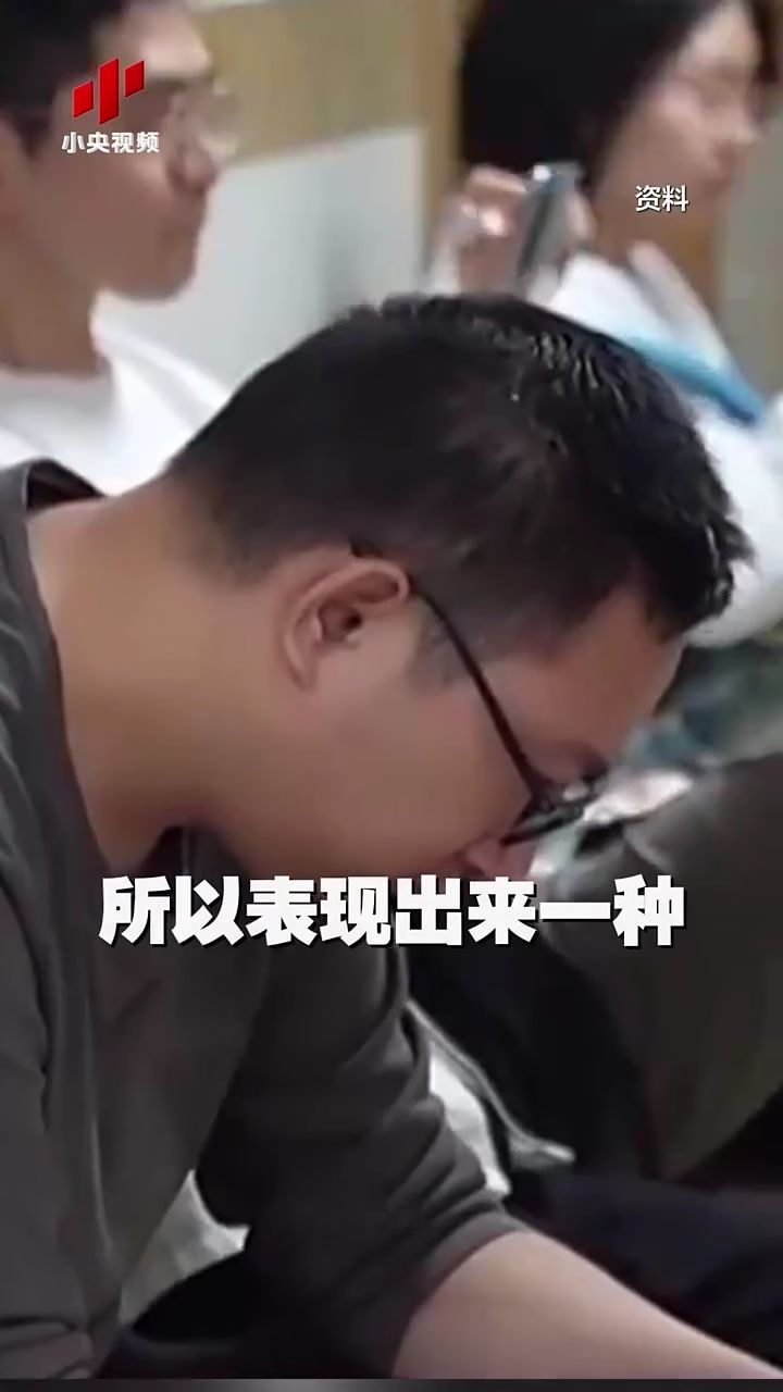 人到40岁会“断崖式”衰老？中年不易！_高清