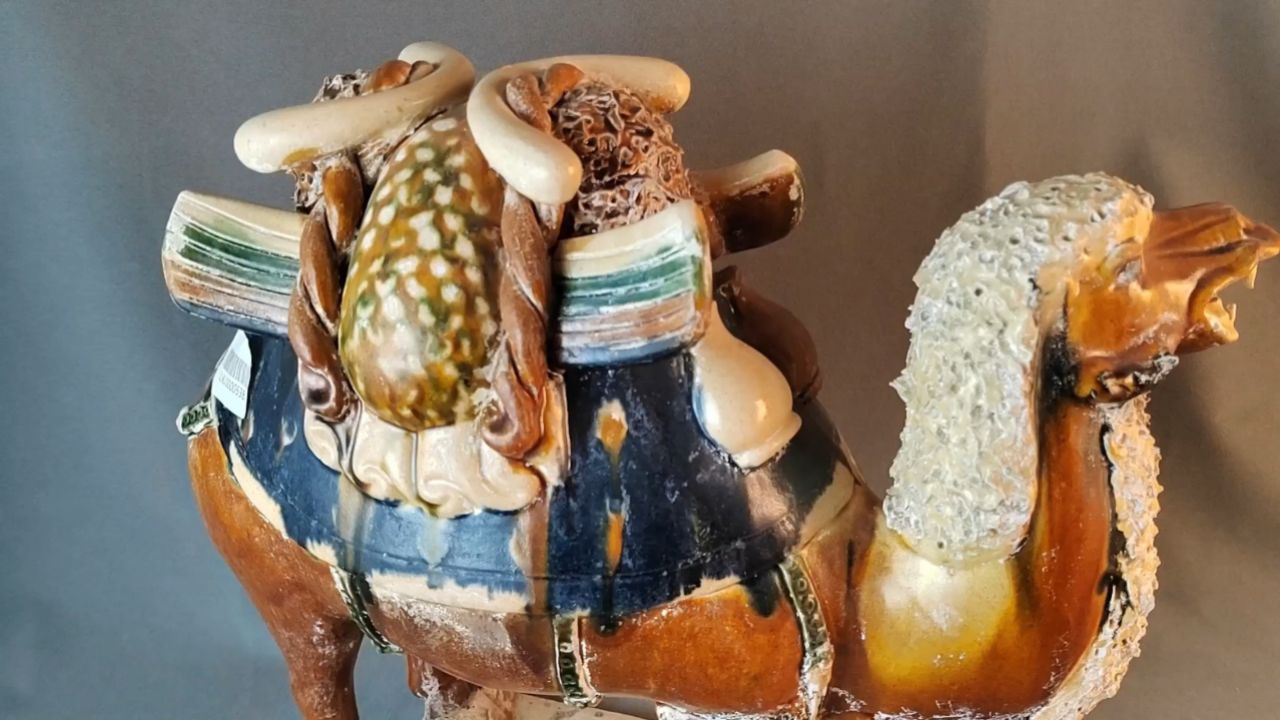 辽三彩骆驼摆件