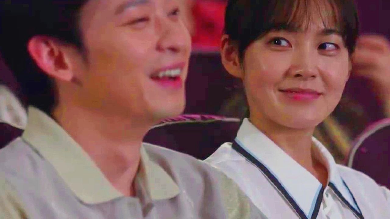 大江大河3:任遐迩与杨巡确定恋情,被叫老板娘顿时羞红脸,梁思申拍手叫