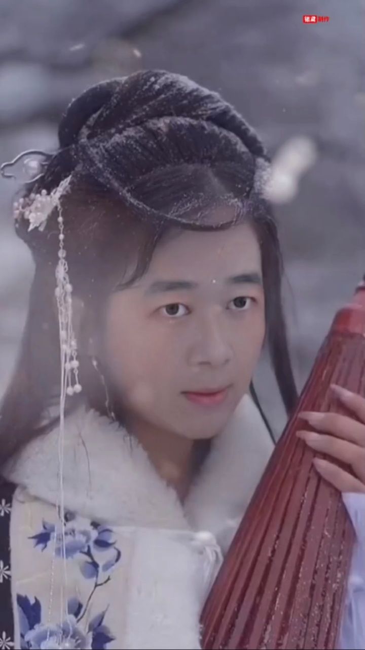 杨庆煌《雪中情》