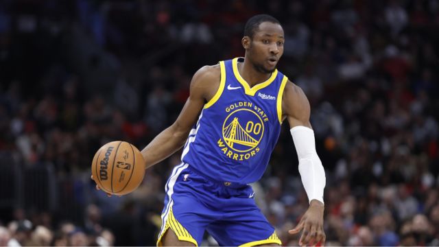 库明加11中11刷四纪录：平队史名宿+21世纪首人+历史最年轻，抢断暴扣让科尔乐出褶子