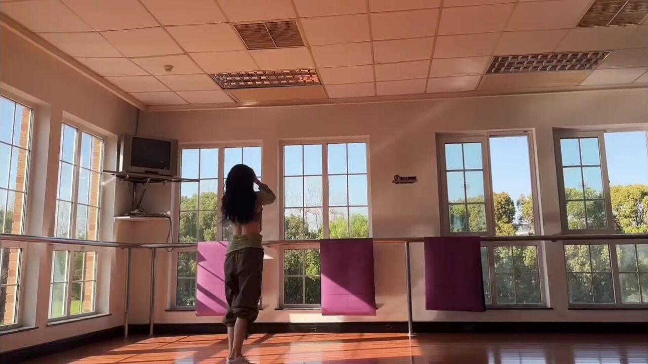 练舞间隙简单抖一下～日常练舞记录