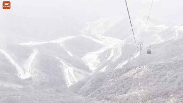 春雨为雪,海陀山顶披上一层白纱~