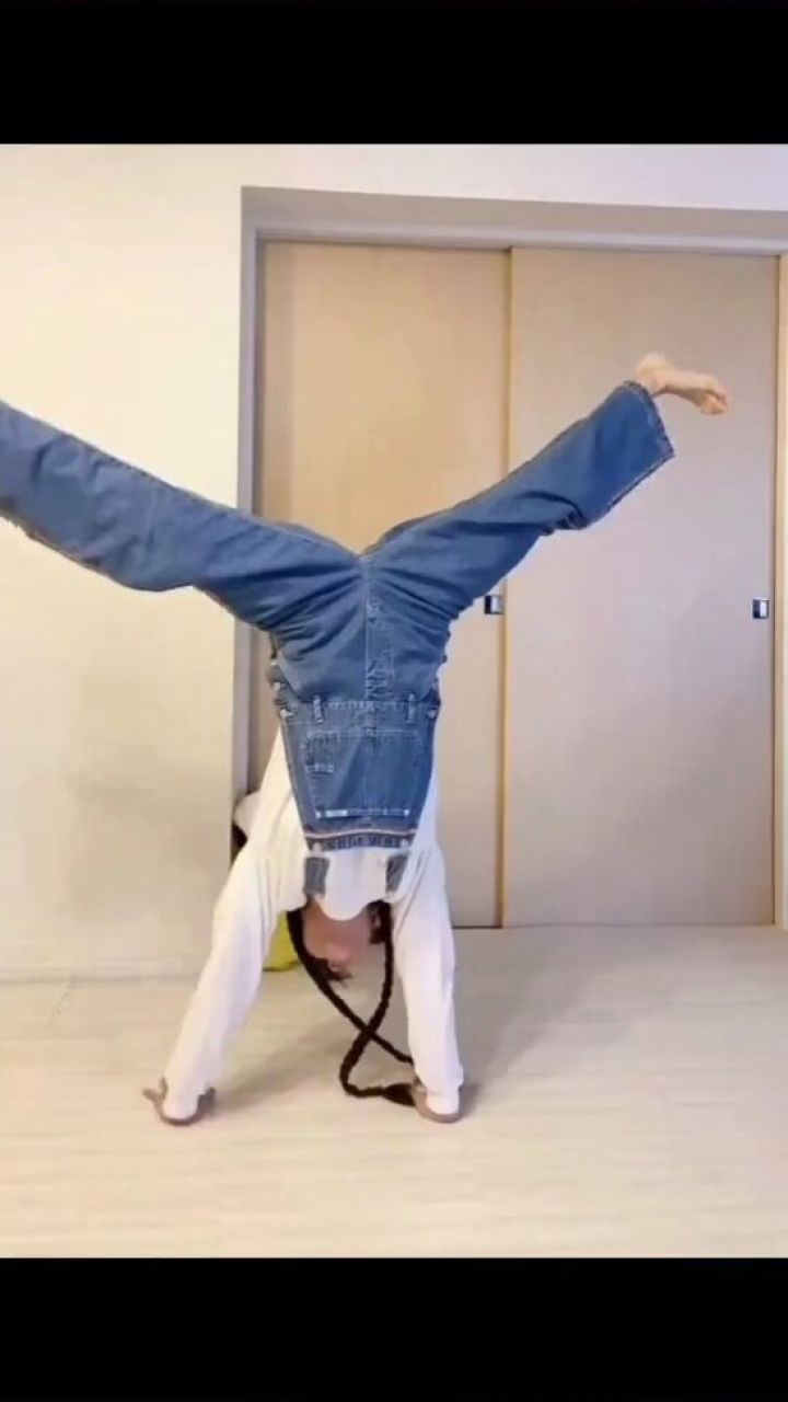 基本功 #倒立 #舞者日常 #高难度动作 #这就是街舞