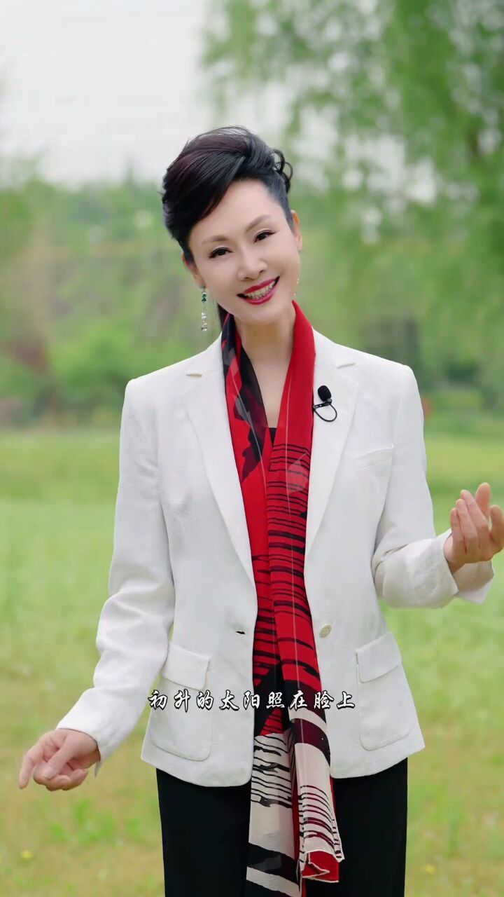 于文华 #一首歌走进夏日校园 #知识大v进校园 #校园音乐