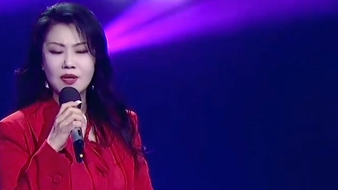 李殊深情演唱《人间情多》,一首非常好听的经典老歌