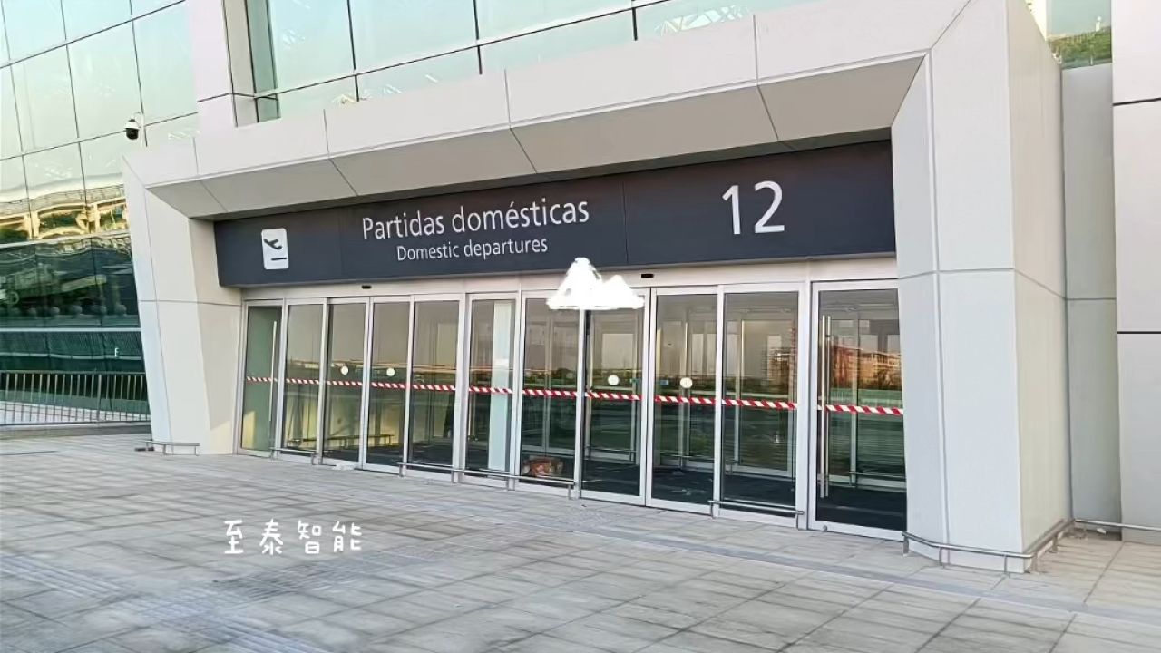 安哥拉,罗安达国际机场松下型材自动门安装调试现场照片更新啦-上海至