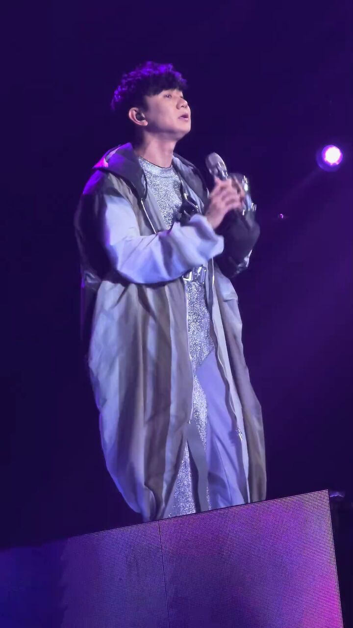 恭喜林俊杰《愿与愁》入围金曲奖「最佳作曲人」奖!