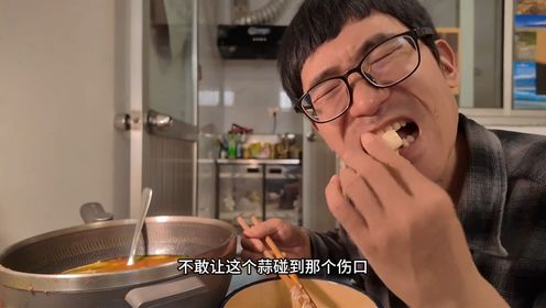 小伙在北京打工省钱的生活，出租屋3块钱煮一锅挂面吃的也很香#挂面 #煮面 #北漂 #独居日记 #男朋友做饭 #日常vlog