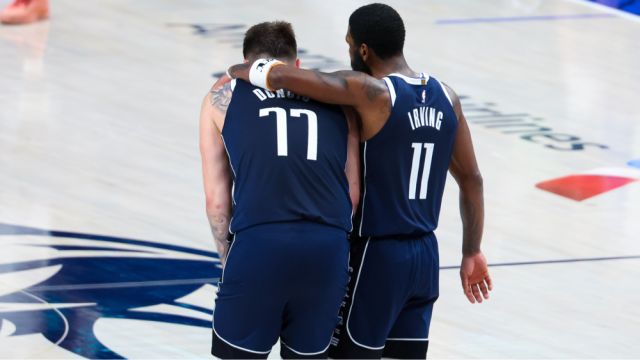 总决赛0-2！东契奇空砍三双，欧文对绿军12连败，历史仅5支球队0-2翻盘