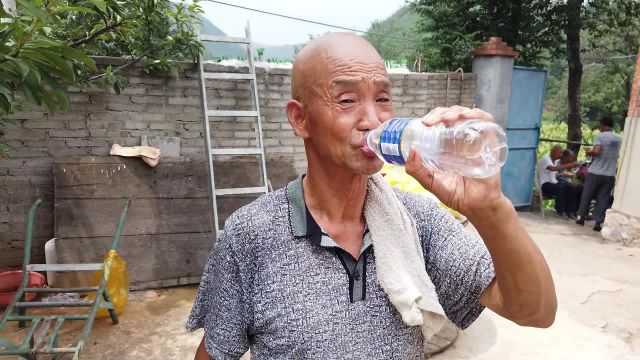 2019年:获嘉县复康护理院:爱心义诊与温暖午餐在太行山区