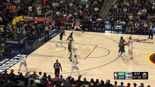 《TOP时刻》2日NBA最佳镜头 爱德华兹追身三分手起刀落一发入魂
