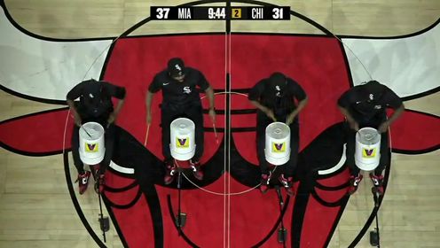 《芝加哥公牛》NBA常规赛：热火vs公牛第2节英文原声回放