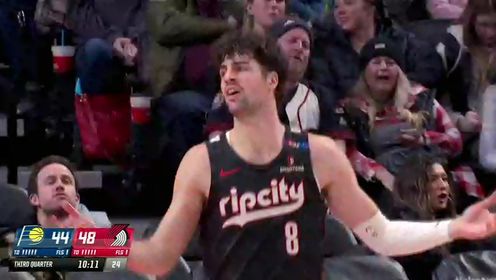 《NBA全场集锦》【回放】NBA常规赛：步行者vs开拓者第3节中文解说回放
