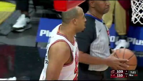 《芝加哥公牛》 【回放】NBA季前赛：骑士vs公牛第4节中文解说回放