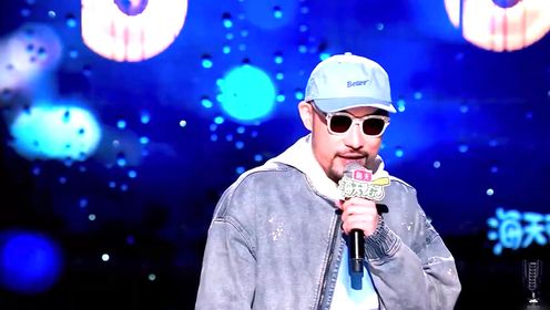 爆梗脱口秀_魔法打败魔法!热狗灵活应对rapper刻板印象打招呼_腾讯视频