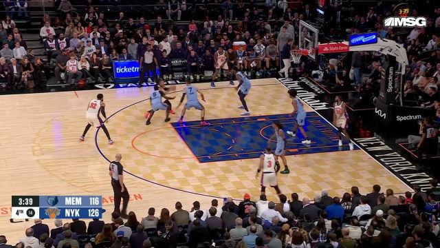 伤口上再撒把盐！布伦森命中关键三分继续扩大分差