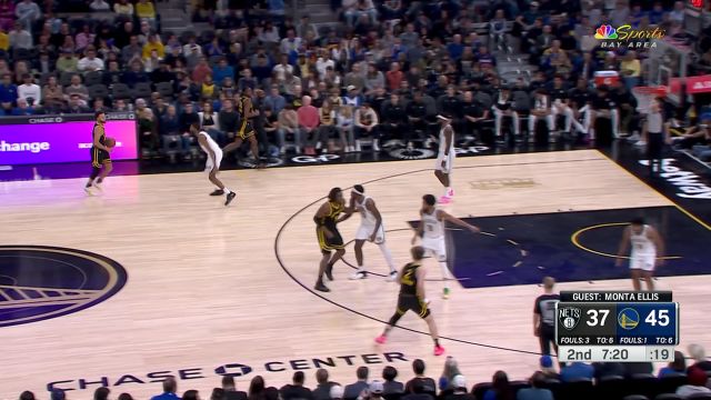 小伙子的进攻状态真不错 波杰姆斯基突施冷箭三分球手起刀落