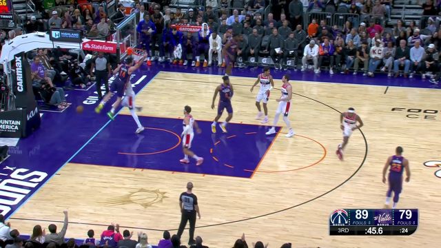 这是“杜”有引力！杜兰特吸引所有人注意力后助尤班克斯扣篮得手