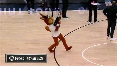 《圣安东尼奥马刺》NBA常规赛：黄蜂vs马刺第4节中文解说回放