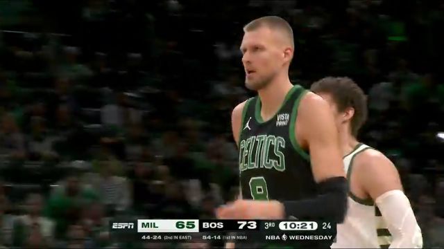 NBA常规赛：雄鹿vs凯尔特人第3节英文原声回放