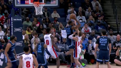 《NBA全场集锦》得到3J真传 特雷-杰米森飞天大帽无情将球扇飞