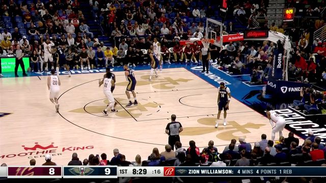 传的恰到好处！加兰直塞篮下的艾伦轻松上篮得分