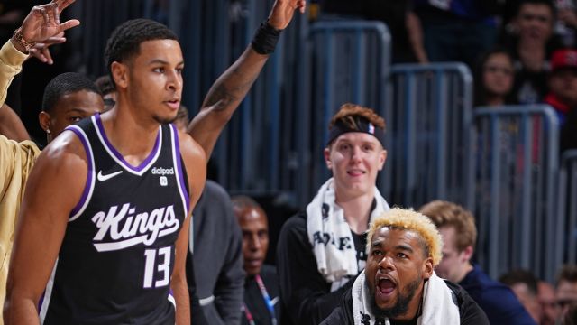 基根穆雷vs掘金集锦 里突外投21分双拳难敌四手