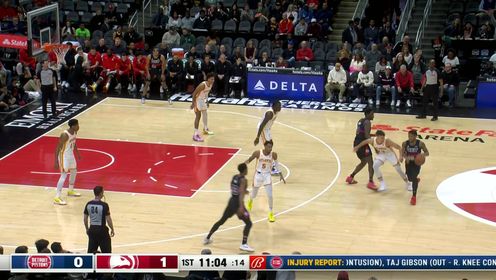 《NBA全场集锦》活力满满！ 杰伦-约翰逊开局状态绝佳屡次冲击内线施展暴扣